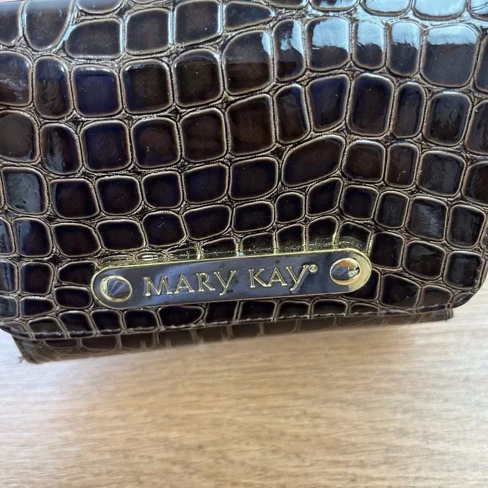 Mary Kay Purse with‎ Matching Wallet Brown Crocodile Pattern RARE